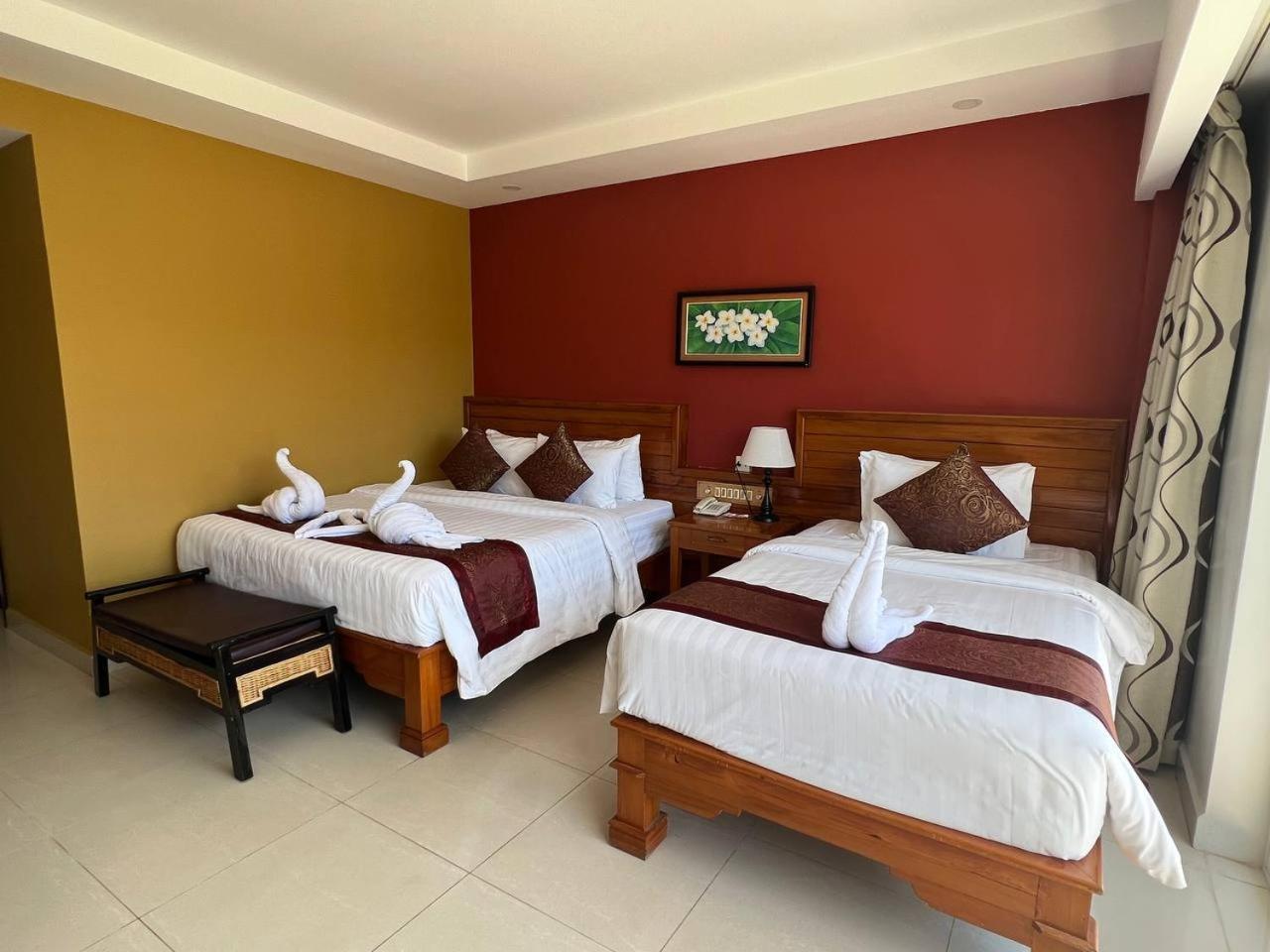 Aristocrat Residence & Hotel Sihanoukville Esterno foto