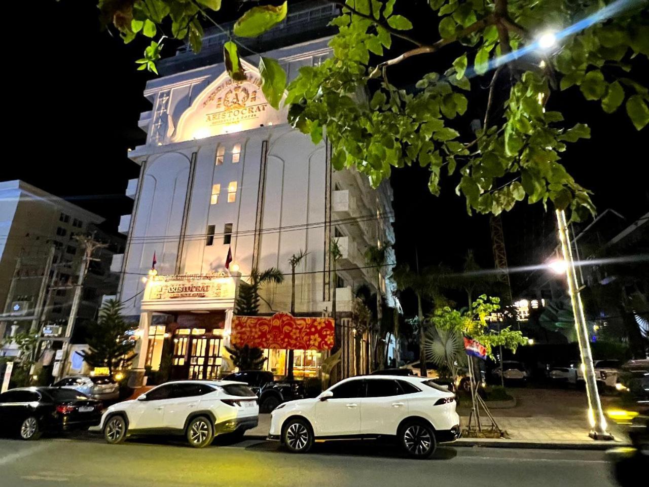 Aristocrat Residence & Hotel Sihanoukville Esterno foto