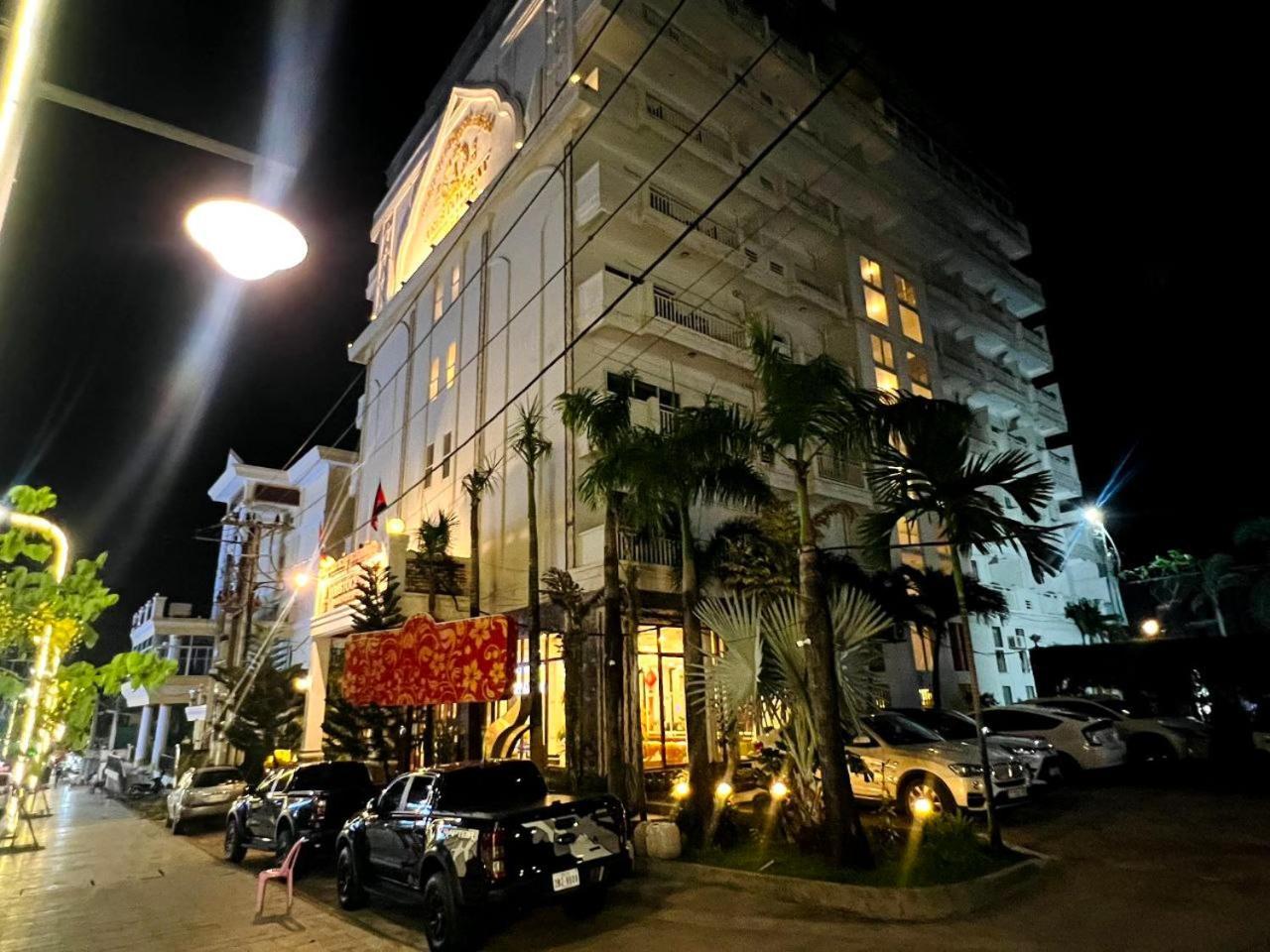 Aristocrat Residence & Hotel Sihanoukville Esterno foto