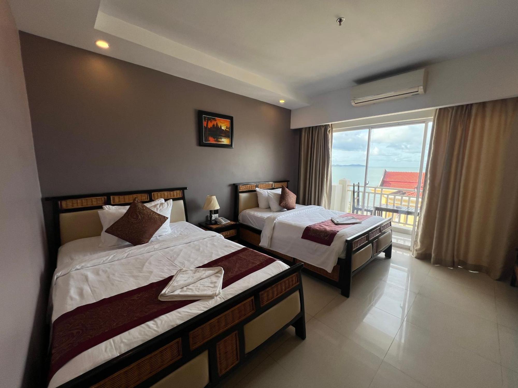 Aristocrat Residence & Hotel Sihanoukville Esterno foto