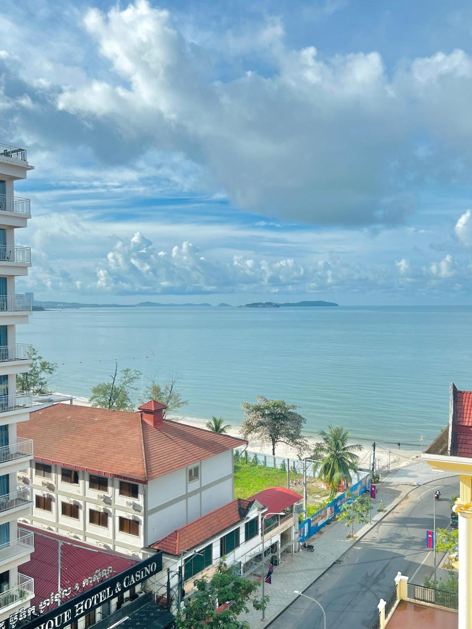 Aristocrat Residence & Hotel Sihanoukville Esterno foto