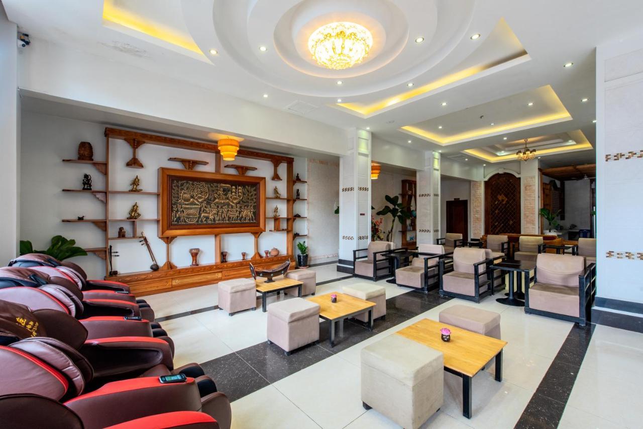 Aristocrat Residence & Hotel Sihanoukville Esterno foto