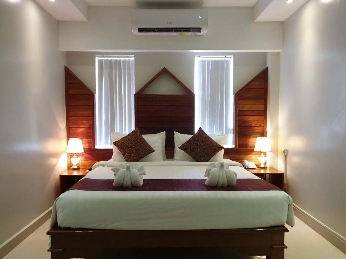 Aristocrat Residence & Hotel Sihanoukville Esterno foto