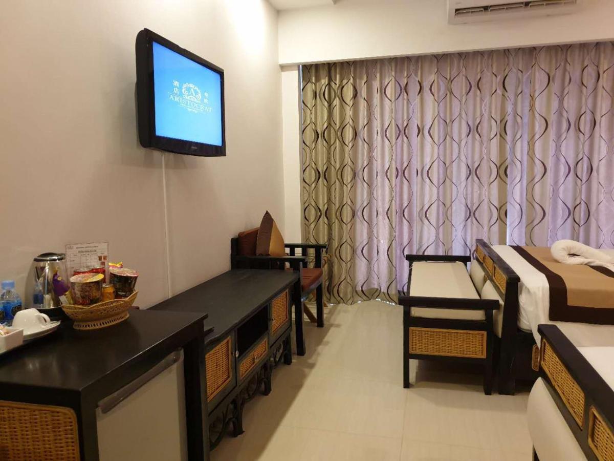 Aristocrat Residence & Hotel Sihanoukville Esterno foto