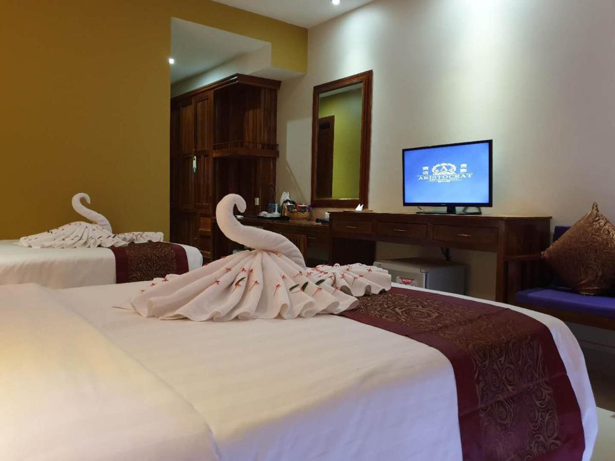 Aristocrat Residence & Hotel Sihanoukville Esterno foto
