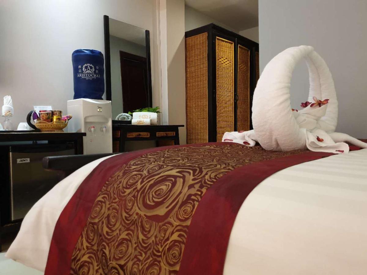 Aristocrat Residence & Hotel Sihanoukville Esterno foto